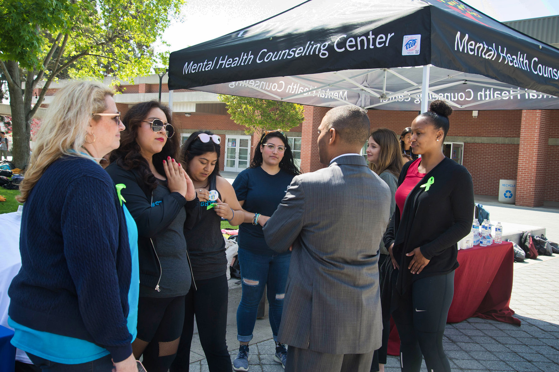 Photo of Doctor Shabazz and students